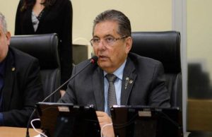 Galdino defende que candidato apoiado por João Azevêdo para 2026 “precisa estar filiado ao partido do governador”