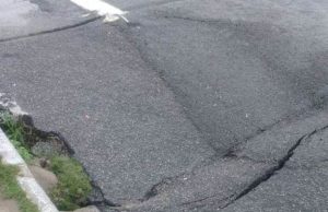 Trecho da rodovia BR-230 afunda nas proximidades do bairro de Manaíra