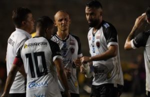 Juninho marca no fim e coloca Bota-PB na final do Nordestão