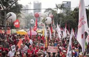 Centrais se preparam para chamar greve geral contra Previdência neste 1º de Maio