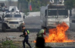 Sobe para 4 o número de manifestantes mortos em confrontos na Venezuela; confira a repercussão internacional
