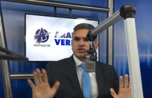 Julian tacha pedido de Bolsonaro para que PGR o investigue de tentativa de intimidação e afirma: “Não tenho nada a esconder, ele sim”