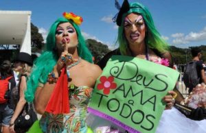 Mudança de sexo poderá ser feita a partir de 18 anos no Brasil