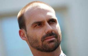 Declaração de Eduardo Bolsonaro sobre coronavírus provoca crise diplomática com a China
