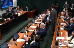 PEC da Transição é promulgada após longa negociação entre Congresso e Lula