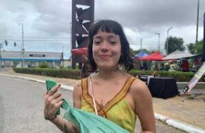 Estudante sai para fumar e perde primeiro dia da prova do Enem