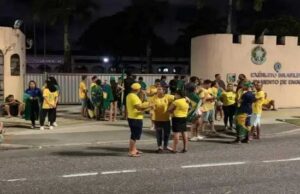 Sindicato emite nota de repúdio após ameaças a jornalistas durante ato de bolsonaristas, em JP