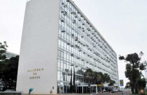 Urgente: Militar atira na cabeça de colega dentro de Ministério da Defesa