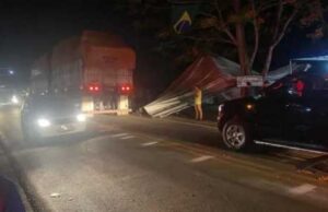 Caminhão atropela manifestantes no acostamento da BR-364 em Rondônia