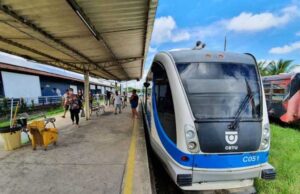 Idosa de 79 anos é atropelada por trem e é internada em estado grave, em Cabedelo