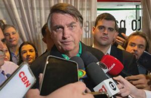 “Hoje levei uma facada nas costas”, diz Bolsonaro após ficar inelegível pelo TSE