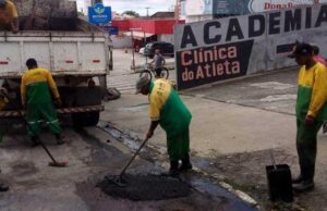 Sesuma intensifica operação tapa-buracos para recuperar malha viária afetada pelas fortes chuvas, na cidade