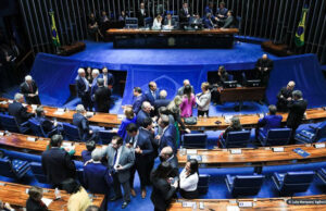 Folha de pagamento de 17 setores será reonerada a partir de 2025