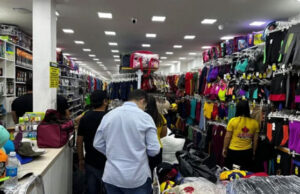 Polícia Civil apreende mais de dois mil itens de produtos falsificados em Campina Grande