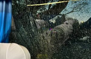 Ônibus da delegação do Botafogo é apedrejado na chegada ao Centenário